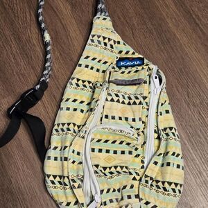 Kayu Women's multi Bag